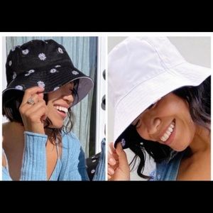 Alice + Olivia - reversible bucket hat